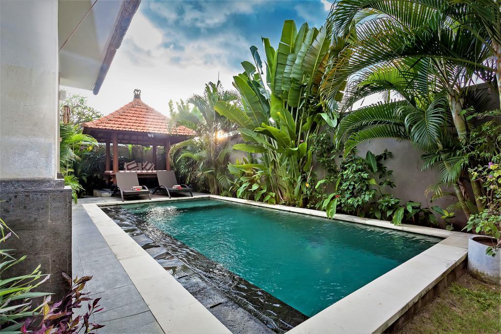 Rumah Indah Villa เซมินยัค ภายนอก รูปภาพ
