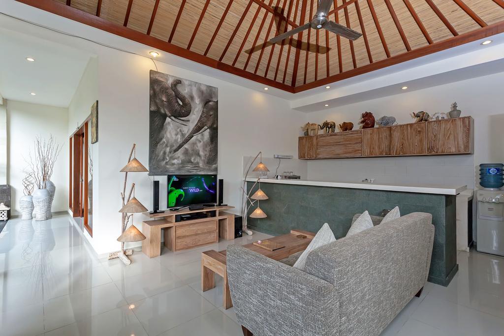 Rumah Indah Villa เซมินยัค ภายนอก รูปภาพ